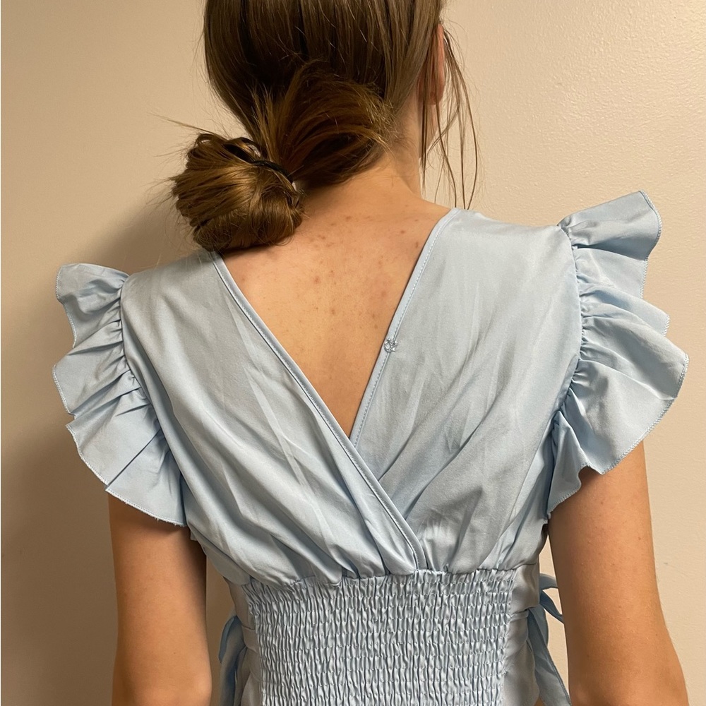 Light blue, ruffle sleeveless, crop top - Picture 4 of 6
